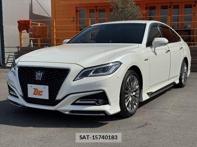 Toyota CROWN SEDAN 2018-09 5863802-9