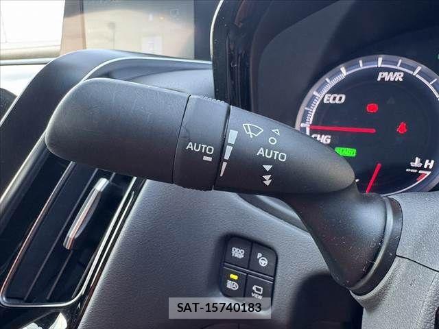 Toyota CROWN SEDAN 2018-09 5863802-29