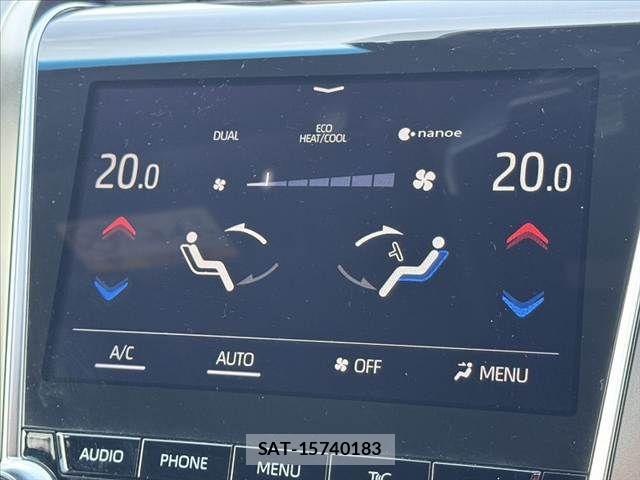 Toyota CROWN SEDAN 2018-09 5863802-3