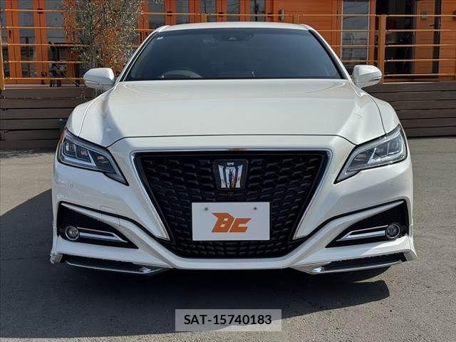Toyota CROWN SEDAN 2018-09 5863802-8