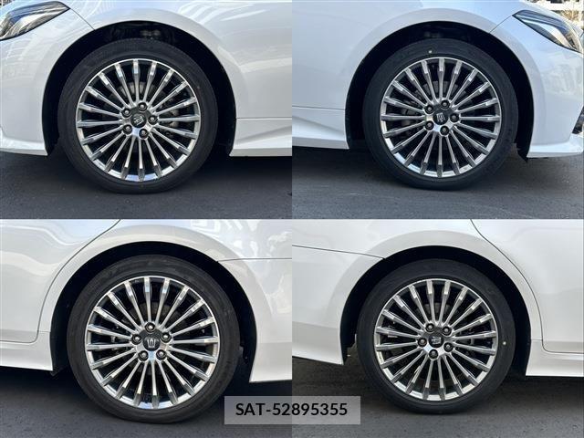 Toyota CROWN SEDAN 2021-09 5863821-17