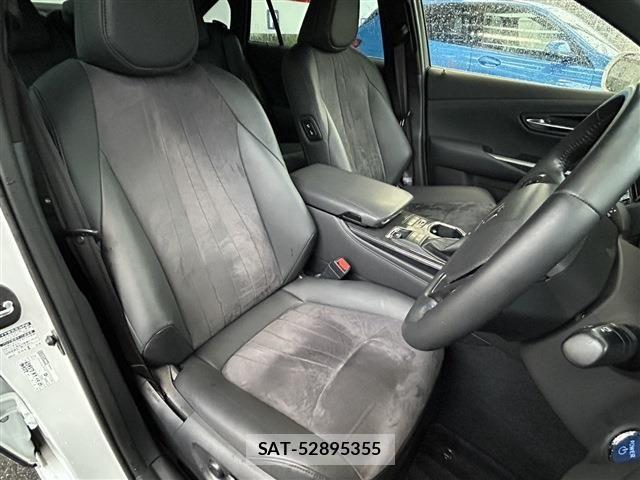 Toyota CROWN SEDAN 2021-09 5863821-4