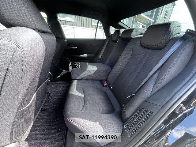 Toyota CROWN SEDAN 2019-02 5863862-12