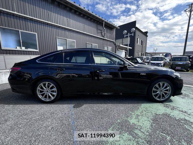 Toyota CROWN SEDAN 2019-02 5863862-23
