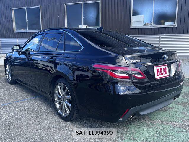 Toyota CROWN SEDAN 2019-02 5863862-8