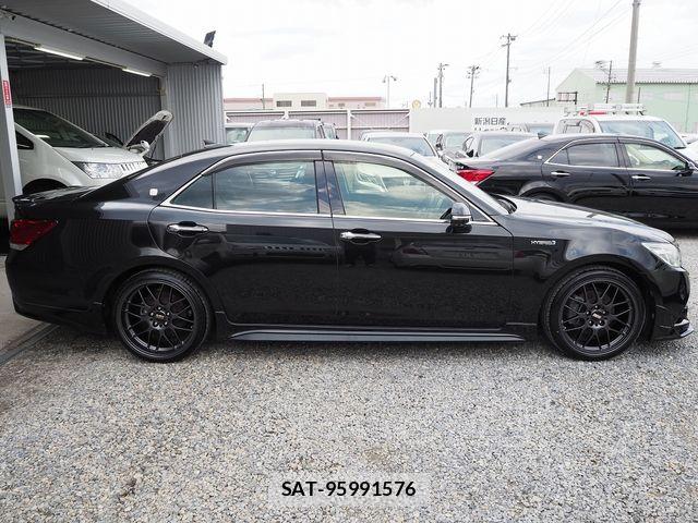 Toyota CROWN SEDAN 2013-03 5863977-21