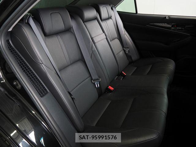 Toyota CROWN SEDAN 2013-03 5863977-23