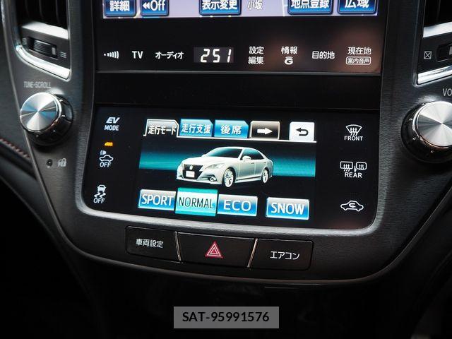 Toyota CROWN SEDAN 2013-03 5863977-26