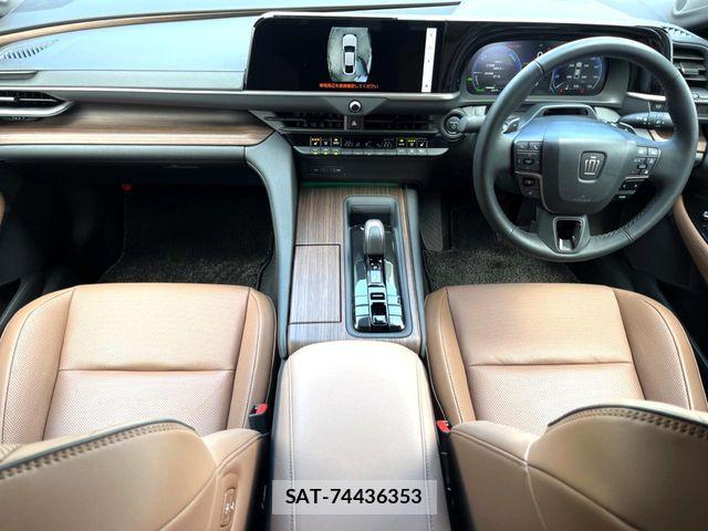 Toyota CROWN SEDAN 2024-06 5863662-1