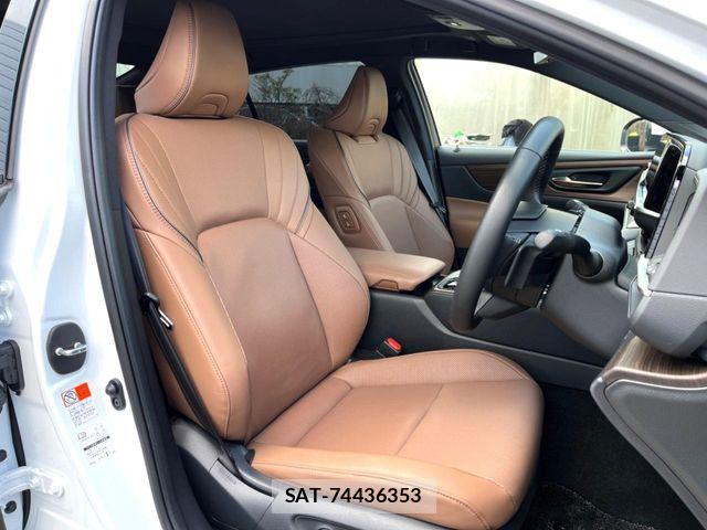 Toyota CROWN SEDAN 2024-06 5863662-8