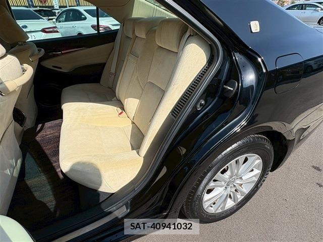 Toyota CROWN SEDAN 2015-07 5863945-13