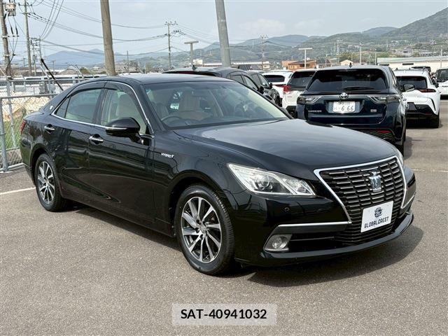 Toyota CROWN SEDAN 2015-07 5863945-4