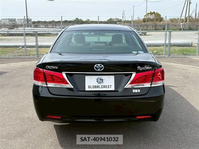 Toyota CROWN SEDAN 2015-07 5863945-8