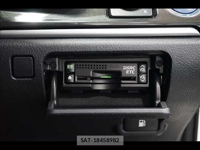 Toyota CROWN SEDAN 2014-03 5863910-6