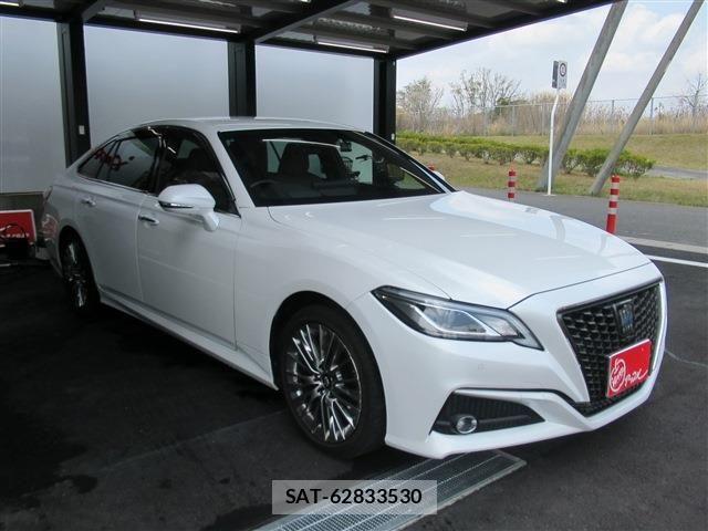 Toyota CROWN SEDAN 2021-09 6010756-2