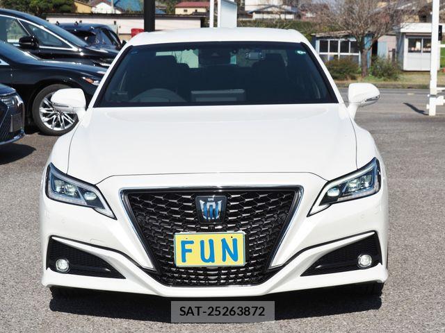 Toyota CROWN SEDAN 2021-03 6010737-1