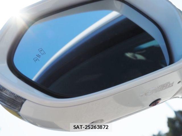 Toyota CROWN SEDAN 2021-03 6010737-20
