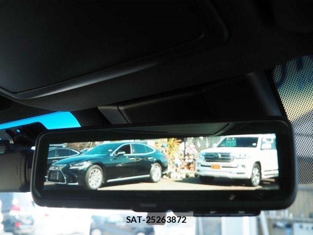 Toyota CROWN SEDAN 2021-03 6010737-22