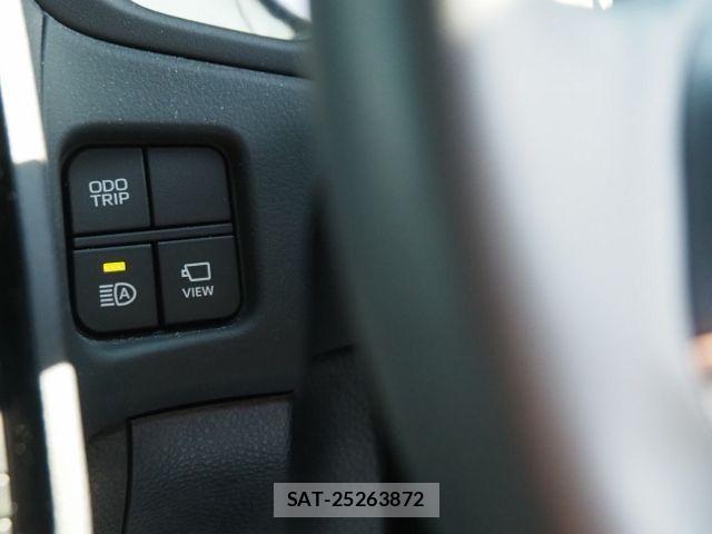 Toyota CROWN SEDAN 2021-03 6010737-23