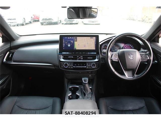 Toyota CROWN SEDAN 2021-03 6010787-25