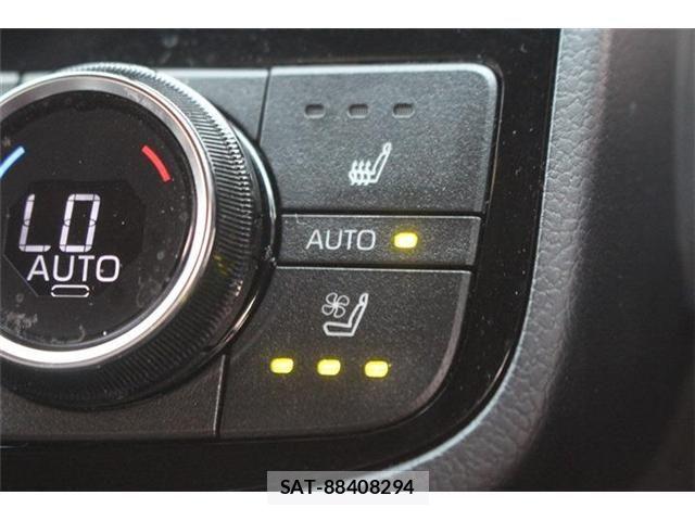 Toyota CROWN SEDAN 2021-03 6010787-3