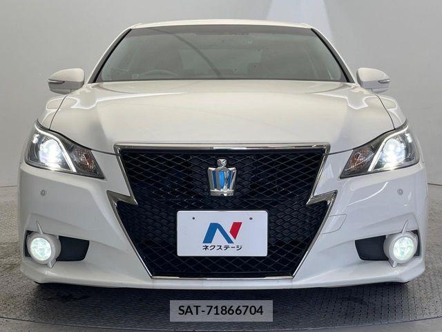 Toyota CROWN SEDAN 2015-10 6010805-14