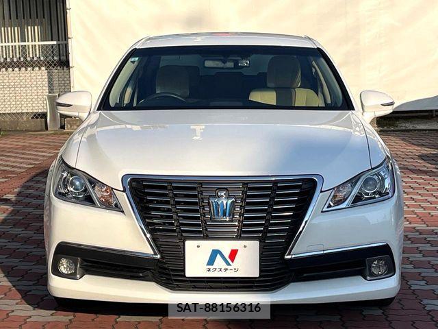 Toyota CROWN SEDAN 2013-05 6010861-13