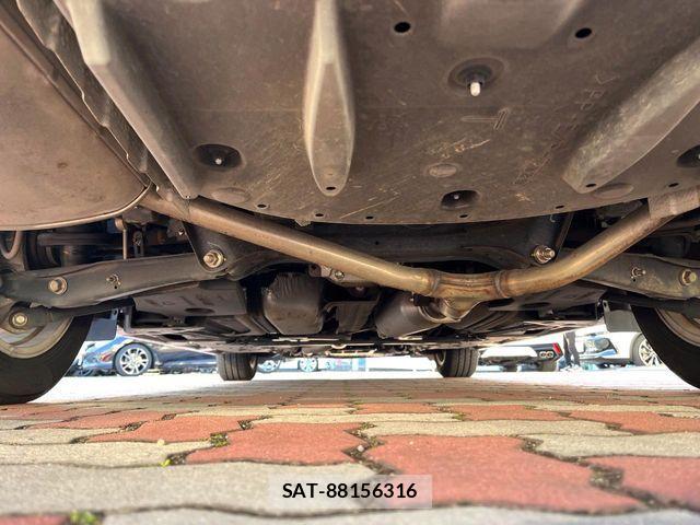 Toyota CROWN SEDAN 2013-05 6010861-18