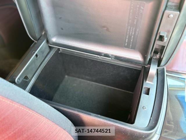Toyota CROWN SEDAN 2014-01 6010815-26