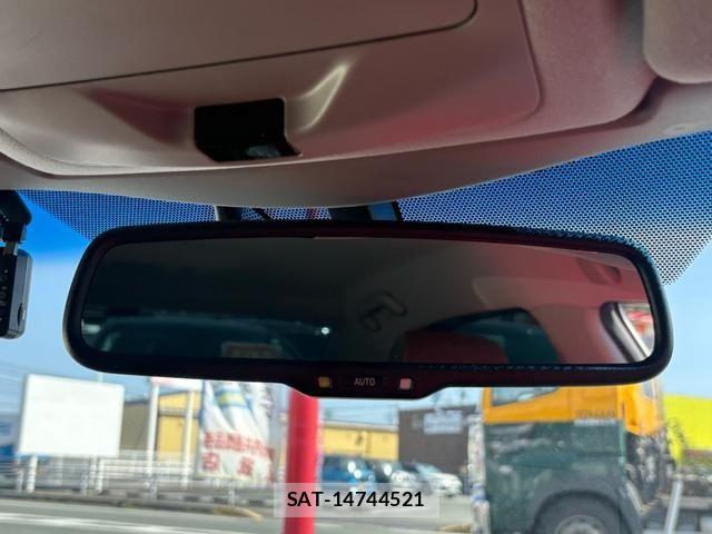 Toyota CROWN SEDAN 2014-01 6010815-28