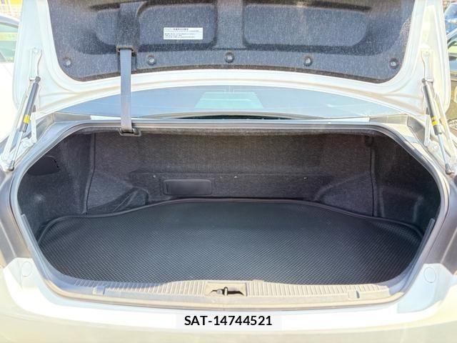 Toyota CROWN SEDAN 2014-01 6010815-7