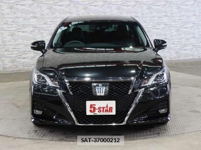 Toyota CROWN SEDAN 2017-02 6073211-10