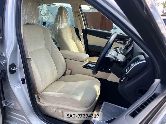 Toyota CROWN SEDAN 2018-02 6213004-11