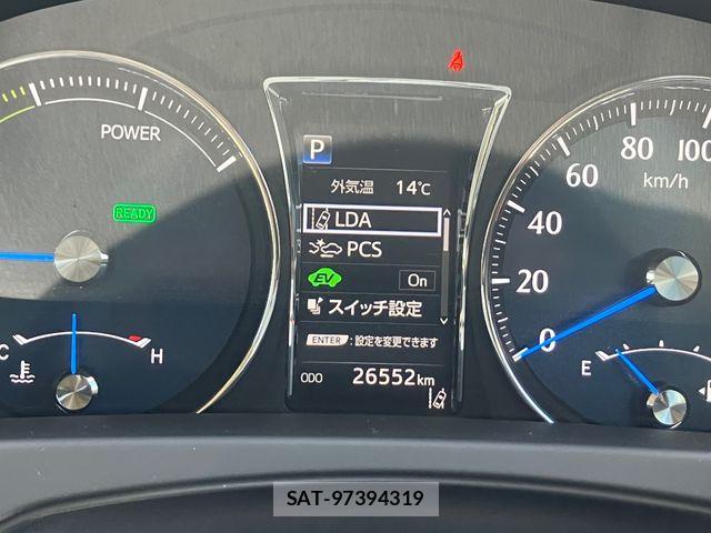 Toyota CROWN SEDAN 2018-02 6213004-13