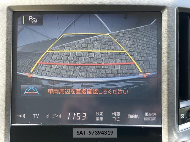 Toyota CROWN SEDAN 2018-02 6213004-15