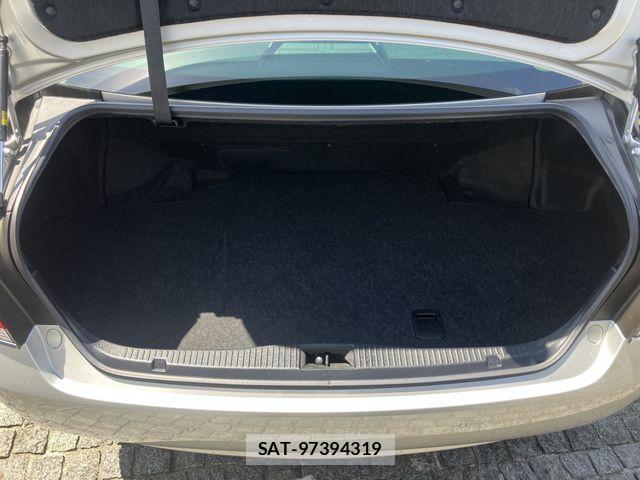 Toyota CROWN SEDAN 2018-02 6213004-22