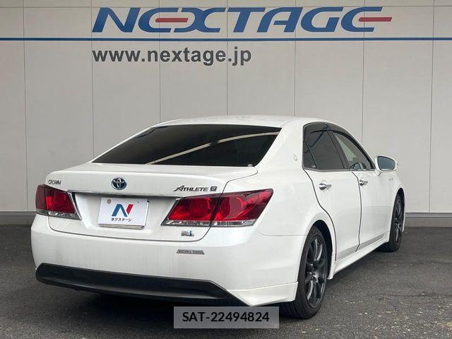 Toyota CROWN SEDAN 2013-09 6213031-16