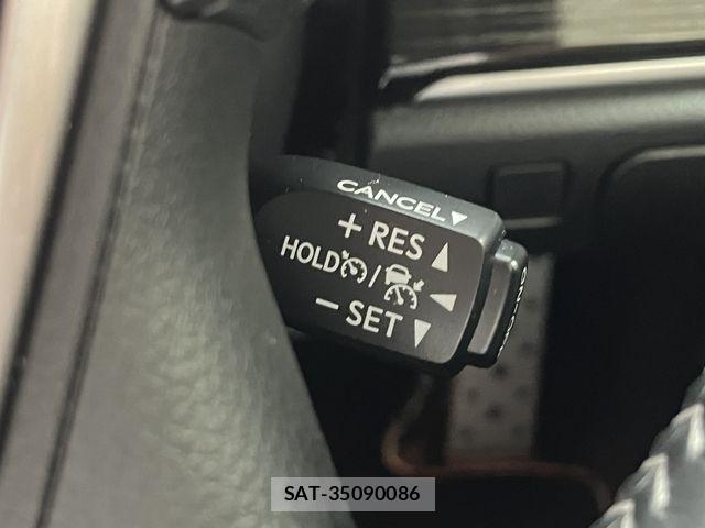 Toyota CROWN SEDAN 2018-03 6212999-15