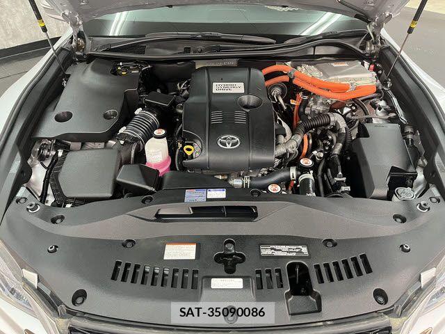 Toyota CROWN SEDAN 2018-03 6212999-27