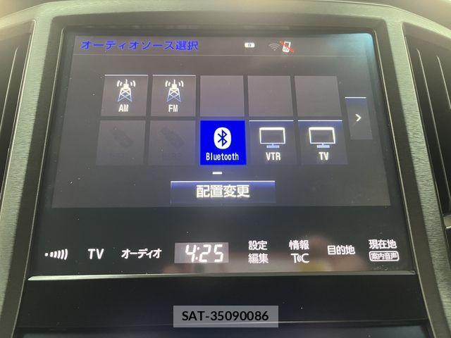 Toyota CROWN SEDAN 2018-03 6212999-5