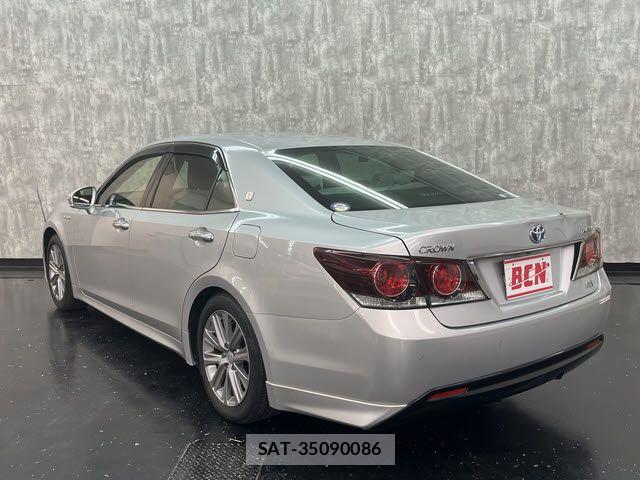 Toyota CROWN SEDAN 2018-03 6212999-8