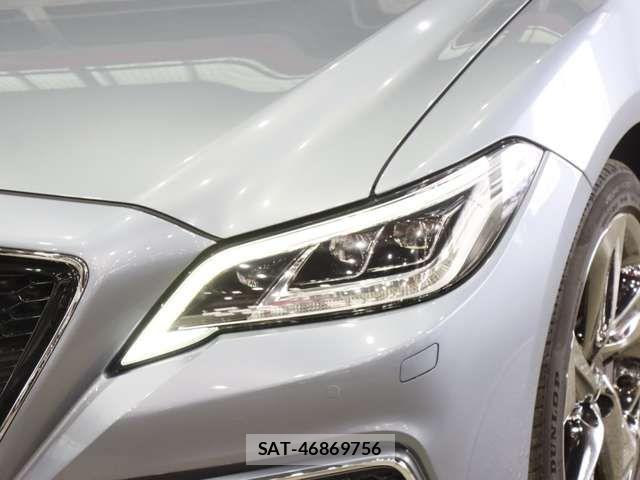 Toyota CROWN SEDAN 2018-06 6213006-11