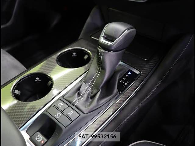 Toyota CROWN SEDAN 2019-03 6212971-13