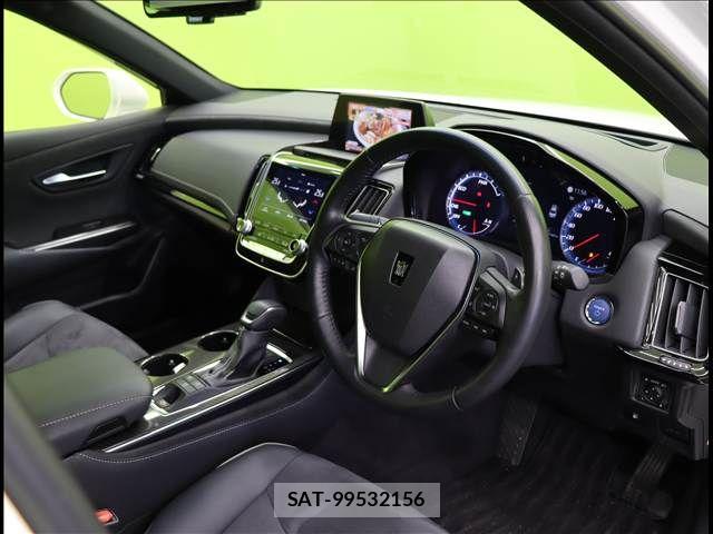 Toyota CROWN SEDAN 2019-03 6212971-19