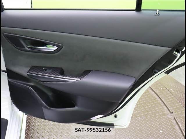 Toyota CROWN SEDAN 2019-03 6212971-26