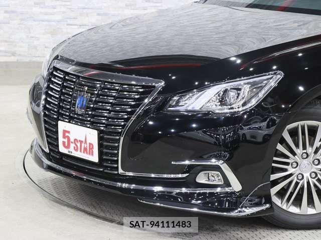 Toyota CROWN SEDAN 2017-06 6213000-11