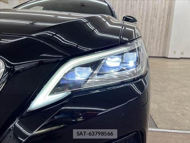 Toyota CROWN SEDAN 2018-08 6213025-10