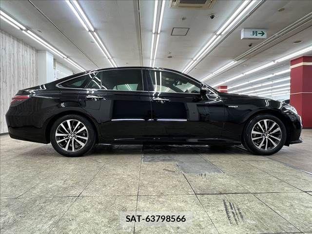 Toyota CROWN SEDAN 2018-08 6213025-15