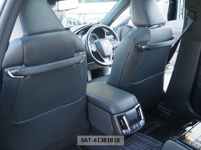 Toyota CROWN SEDAN 2021-02 6243035-15