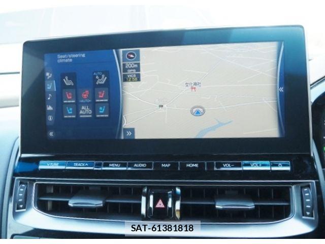 Toyota CROWN SEDAN 2021-02 6243035-17